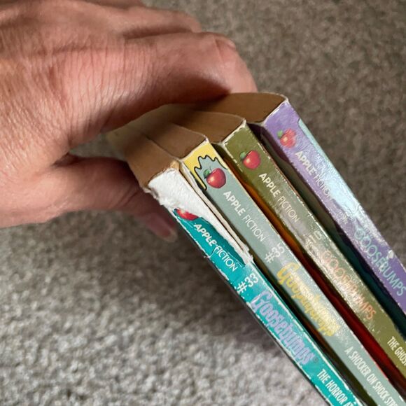 (Lot of 4) R. L. Stine Goosebumps Books 1st Editions: 9,10,33,35 - Picture 11 of 12